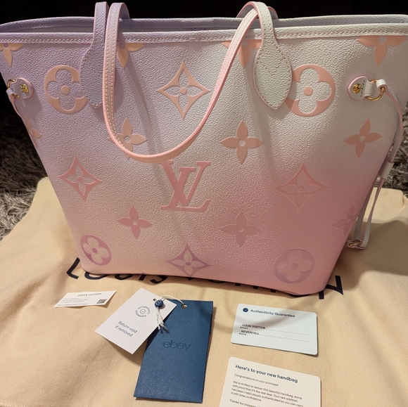 SOLD Louis Vuitton Giant Monogram Neverfull MM Sunrise Pastel Spring in the City - Picture 7 of 16